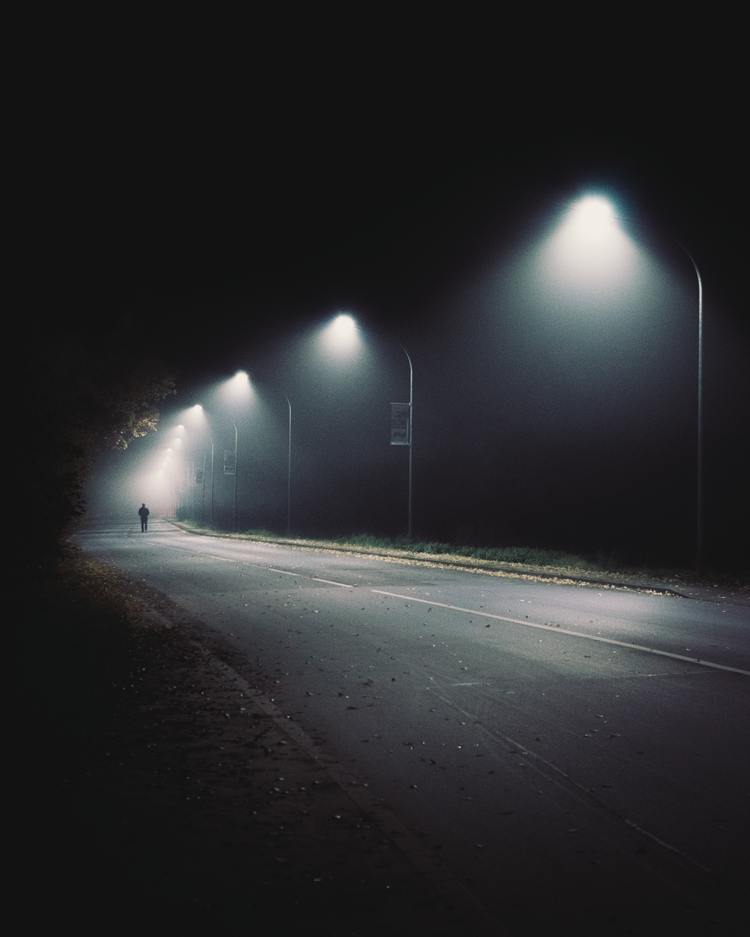 FOG_Pexels_man-walking-on-the-empty-street-3289156.jpg