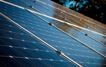 Verplichting zonnepanelen voor bedrijven met 9 maanden uitgesteld Verplichting zonnepanelen voor bedrijven met 9 maanden uitgesteld