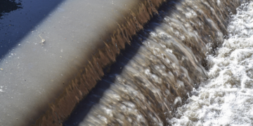 La taxe sur les eaux usées industrielles : une hausse à anticiper